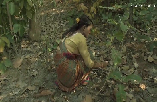 Super Sexy Desi Women Fucked in Forest